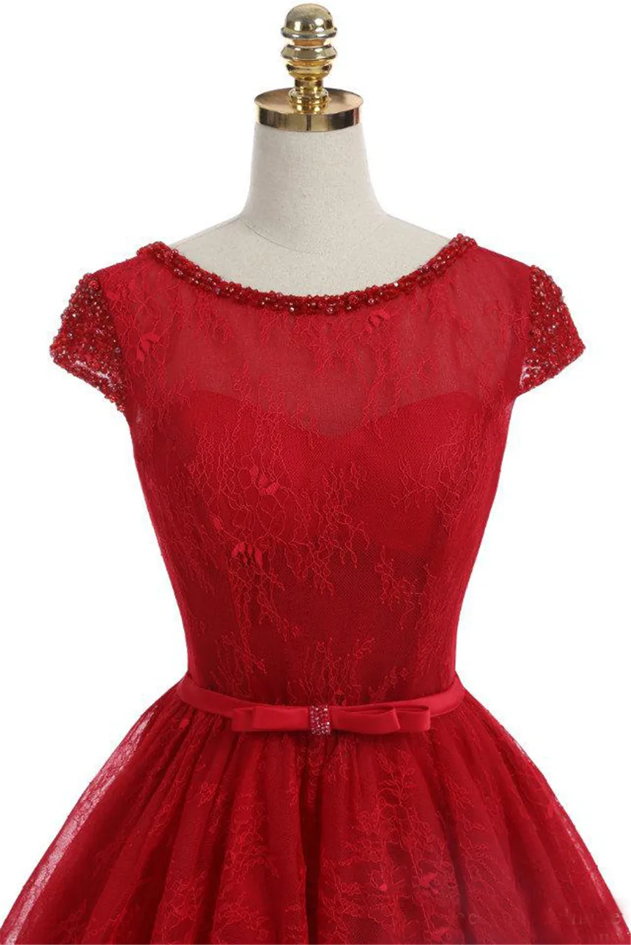 Scoop Neckline Short Sleeves Beads Lace up Long Plus Size Ball Gowns Prom Dress Party Gowns Red Lace Evening Dresses