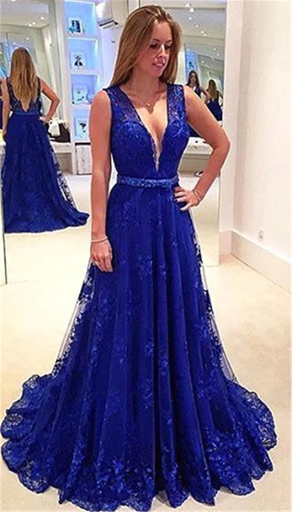 Elegant V-Neck Sleeveless Evening Dress Royal Blue Lace Appliques Sexy High Quality Prom Dress vestidos de baile de formatura