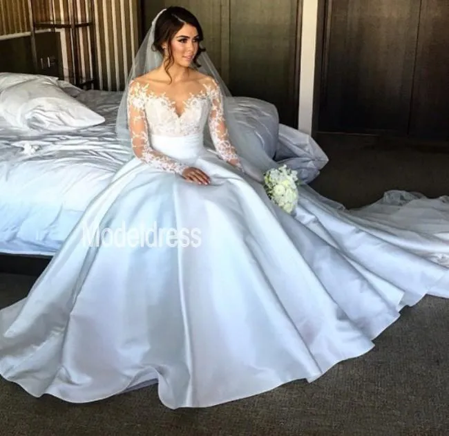 2017 Novos Vestidos de Casamento de Renda Dividida Com Saia Destacável Sheer Neck Mangas Compridas Bainha Alta Fenda Overskirts Bridal Gowns205s