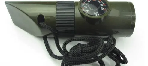 500st 7 i 1 multifunktionell militär överlevnadskit Förstoringsglas Whistle Compass Thermometer LED-ljus