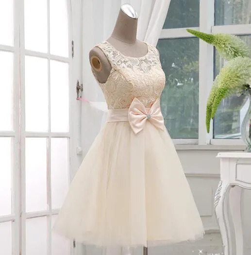 Light Champagne Knee Length Lace and Tulle Wedding Gown Lace-up With Bow Junior Bridesmaid Dresses