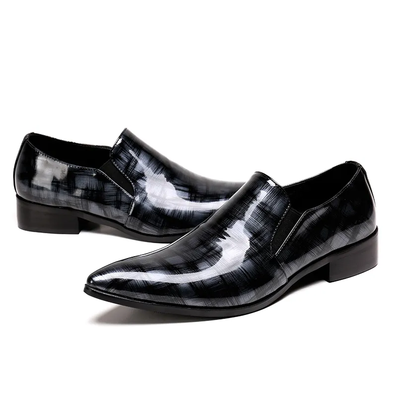 Moda Homens Sapatos Genuíno Couro Pontilhado Toe Negócios Negócios Vestido Sapatos Tamanho Grande Sapatos Formal Shoes Escritório