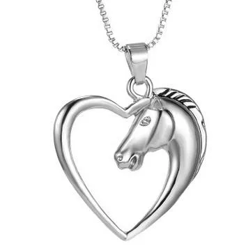 Grossist- FUNIQUE Shining Heart Horse Hänge Halsband Smycken Silver Tone Horse in Heart Halsband För Kvinnor Tjej Mamma Vänner Bästa presenter