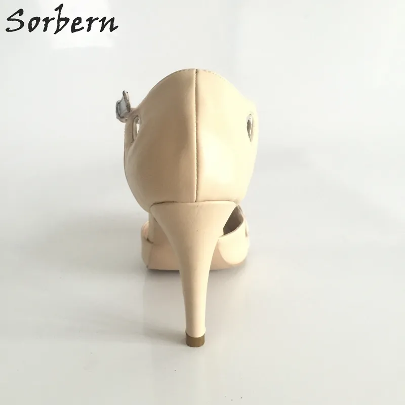 Chaussures à Talons Hauts Pour Femmes Disponible En Boîtes De Nuit