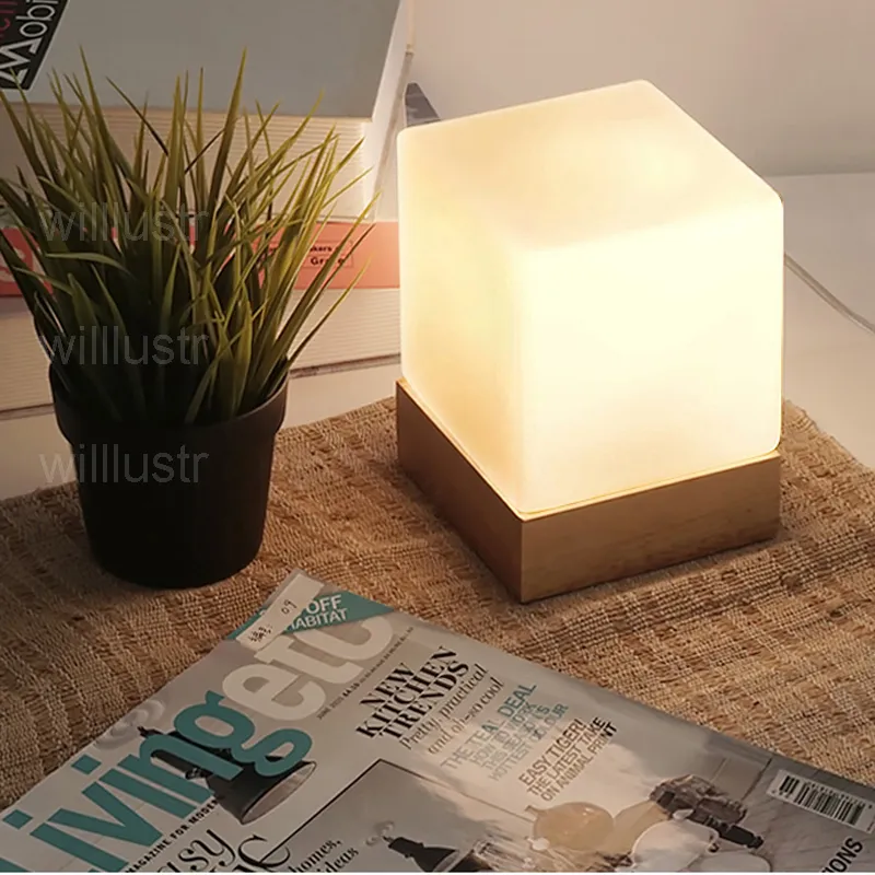 プラクティカルな設計のラック付きLEDフロアライト プラクティカルな