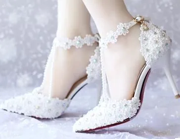 Moda Biały Koronki Bride Dress Buty Handmade Kwiat i Pearl Wedding Buty Platform Prom Event Pumps Buty Druhna Buty