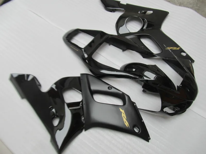 Gratis 7 presenter Fairings för Yamaha YZF R6 98 99 00 01 02 Svart Motorcykel Fairing Kit YZFR6 1998-2002 OT30