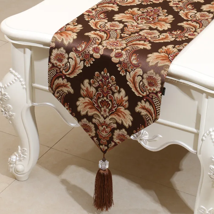 Chemin de Table Jacquard en relief de longueur courte style européen et américain nappe basse haut de gamme mode tapis de Table à manger simples 150x33 cm