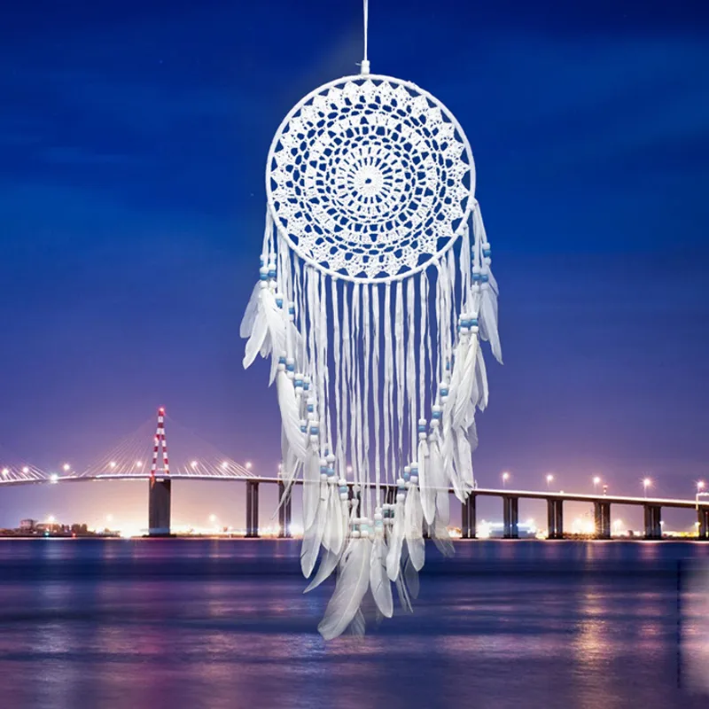 Circulaire de receveur de rêve en dentelle fait à la main avec des plumes décoration suspendue Ornement Craft Croched White Dreamcatcher Wind Chimes7220278