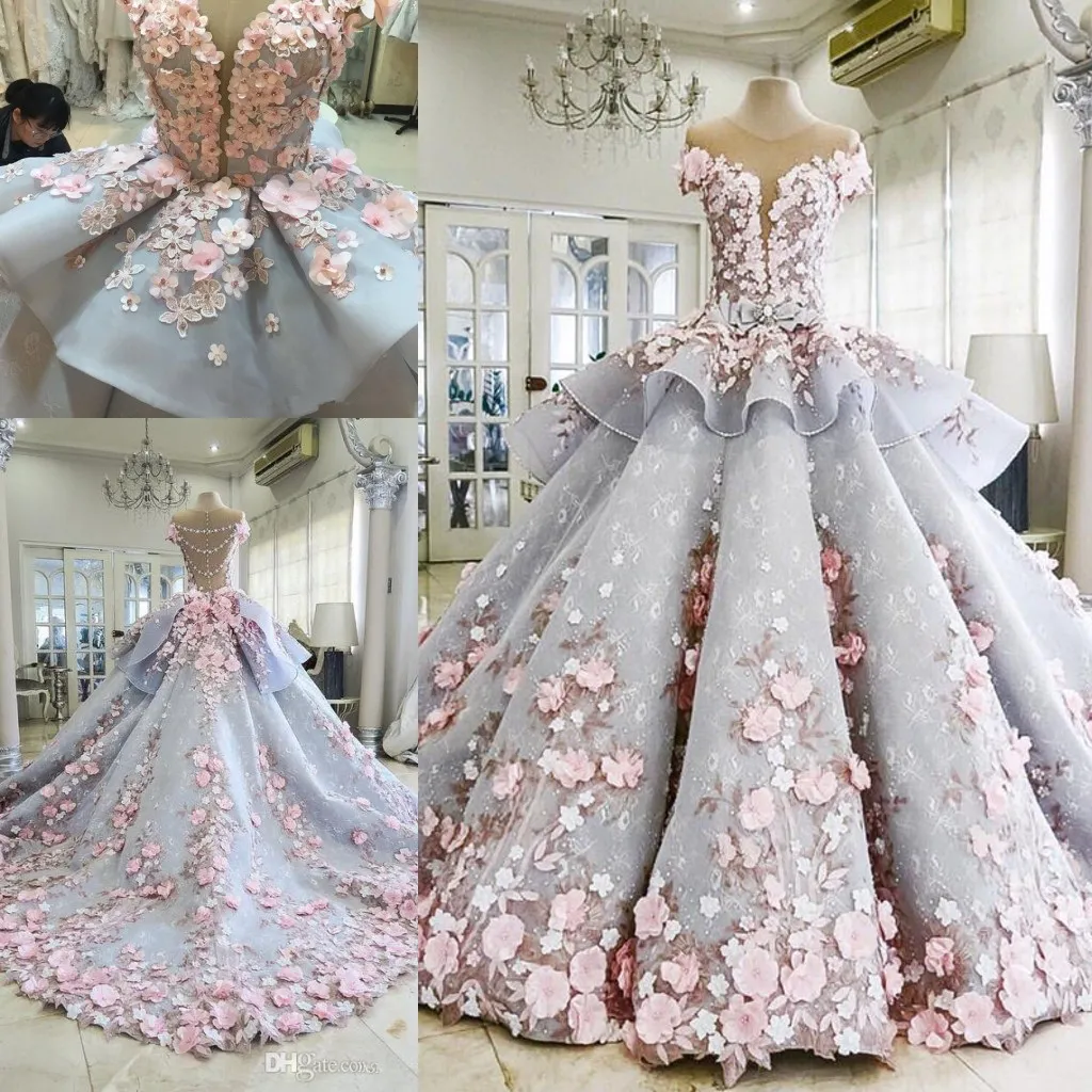 Michael Cinco Superbボールガウンガーデンウェディングガウンハンドメイド花3Dフローラルアップリケパフィープリンセスレースのウェディングドレスティアードスカート