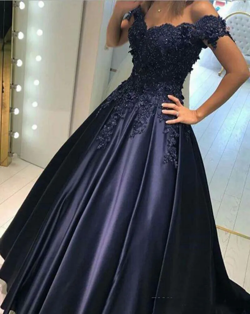 Venda quente cetim azul escuro Prom vestidos longos fora dos ombros Appliqued com contas Robe de soriee A linha árabe noite vestidos Formal