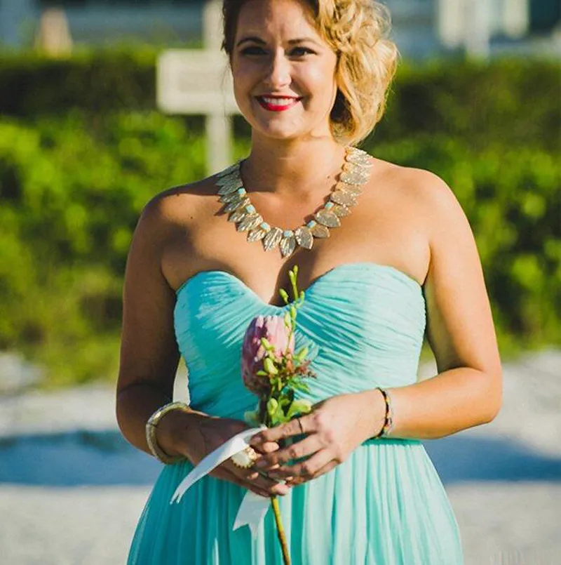 Abiti da damigella d'onore in chiffon turchese popolare da spiaggia USA Taglie forti Lunghezza pavimento Abito da festa invitati a un matrimonio la festa formale autunnale Go8441774