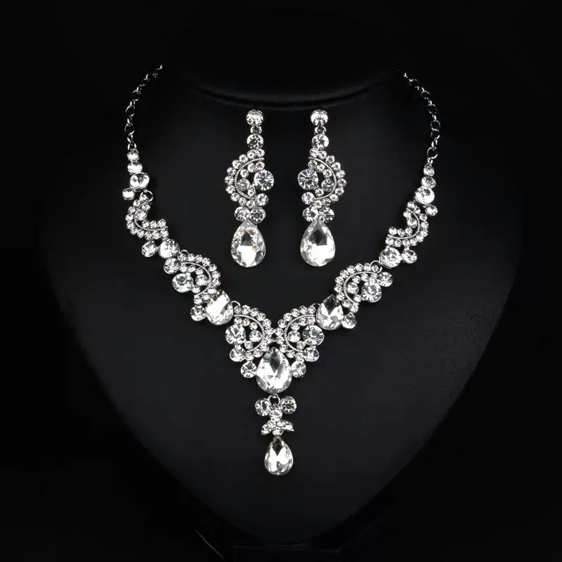 Luxury Crystal Rhinestone Halsband Smycken Ställer in Bridal Halsband och Örhängen för Prom Pagant Party Wedding EN920