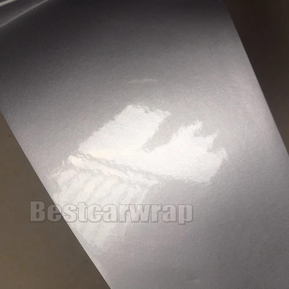 Enveloppe de vinyle brillant en argent sterling ultra brillant avec 3 couches de peau de revêtement de voiture comme 3M 1080 seris avec Air Free Taille: 1,52 * 20M / Roll 5x66ft