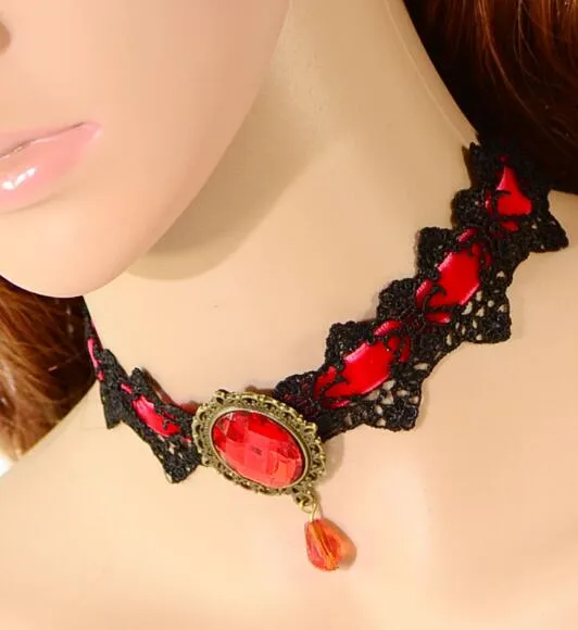 Fashion Jewelry Goth Lolita Lace Bohemian Crystal Collar Choker Short Crystal Pendant Necklace for Women Fashion Popular Halloween Gift