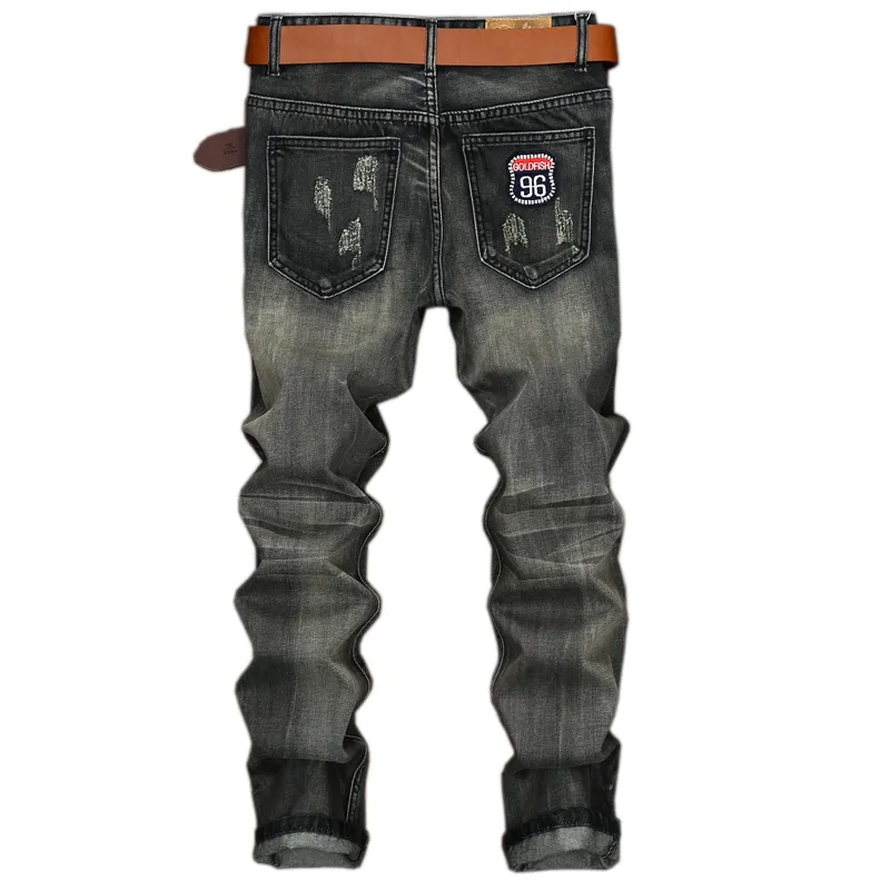 Mode män byxor gammal jeans emblem male rakt jean slim hål patchar jeans