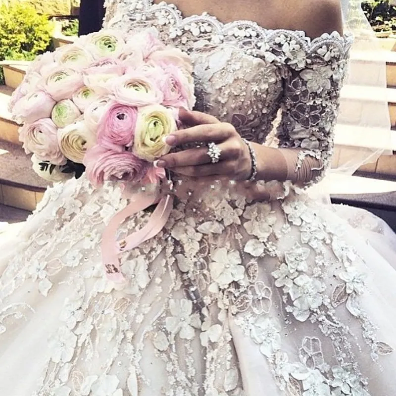 Michael Cinco 3D Floral Garden Ball Gown Bröllopsklänningar Bedövning Detalj Sweetheart Royal Train Church Dubai Arabiska Bridal Bröllopsklänning