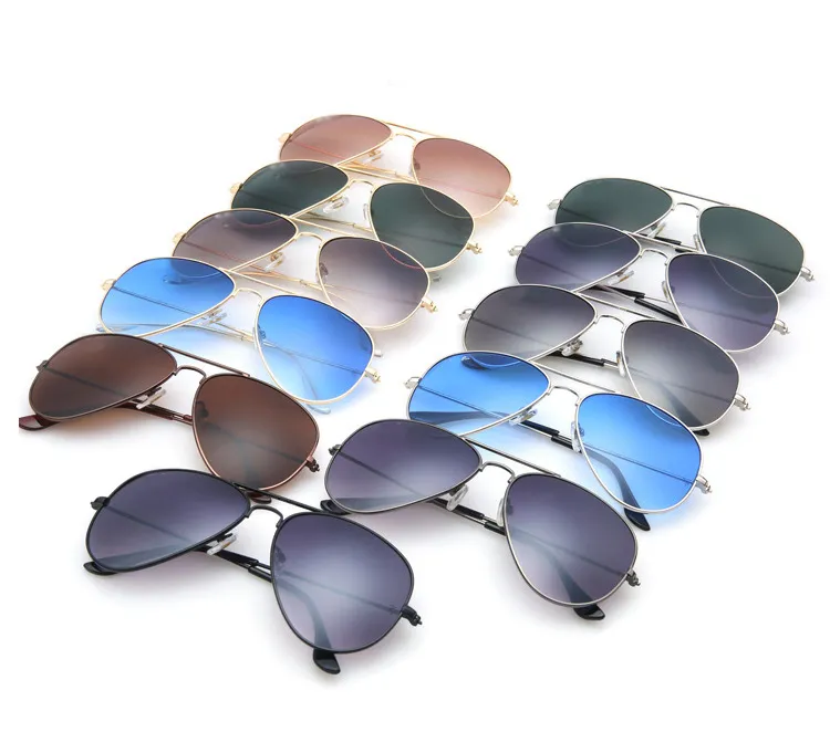 18 ألوان نظارات شمسية مصمم الصيف أزياء الشمس نظارات الرجال النساء UV400 حماية مصمم الدراجات نظارات كاملة المعادن الإطار do35