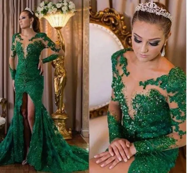 Luxe Emerald Groen Arabische Avondjurk Sheer Jewel Neck Beaded Lace Applicaties Illusie Lange Mouwen Crystals Front Split Prom Town