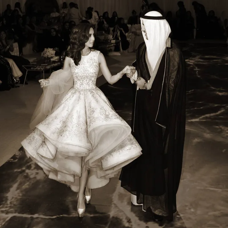 Couches chic robes de soirée Robes de soirée Applique dentelle Kaftan Abaya Middle East Saudi Arabie 2017 Robe de robe de bal pffy 5732048