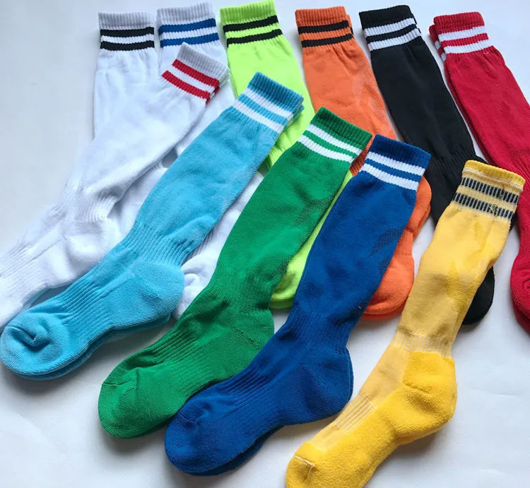 Mode Neue kinder Sport Strümpfe Fußball Socken Kinder Strumpf Weiche Baumwolle Streifen Jungen Fußball Lange Socken