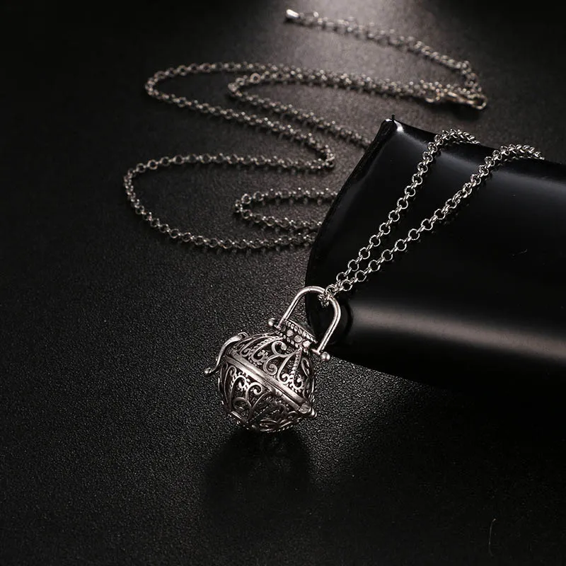 Aromatherapy Essential Oil Diffuser Necklace Locket Pendant Necklaces Fashion Jewelry Gifts