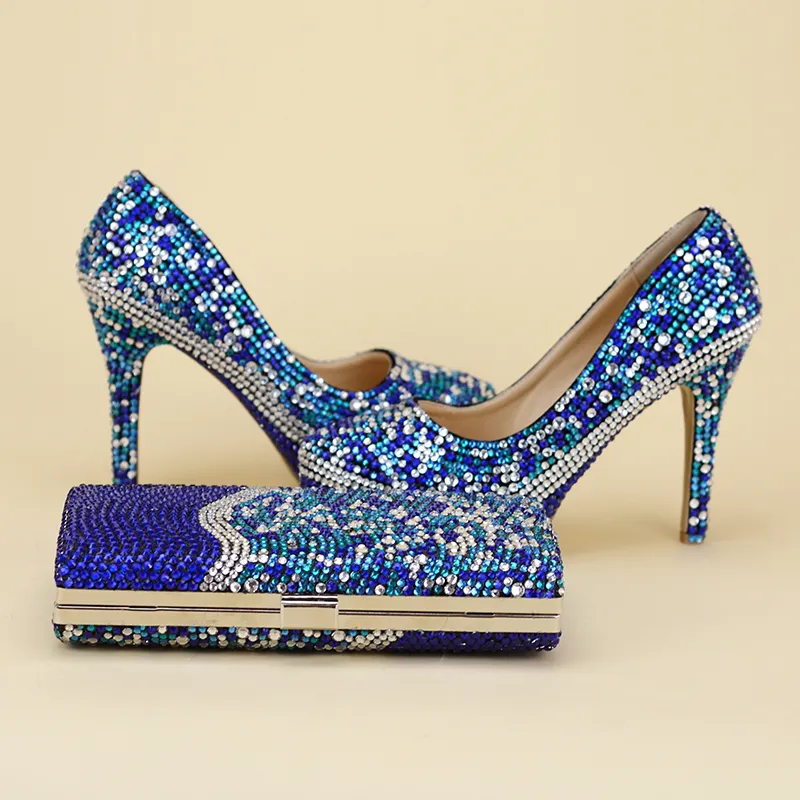 Neueste angekommene einzigartige Designschuhe mit passender Tasche Blaue Strass-Party-Abschlussball-Nachtclub High Heel Braut Hochzeitsschuhe