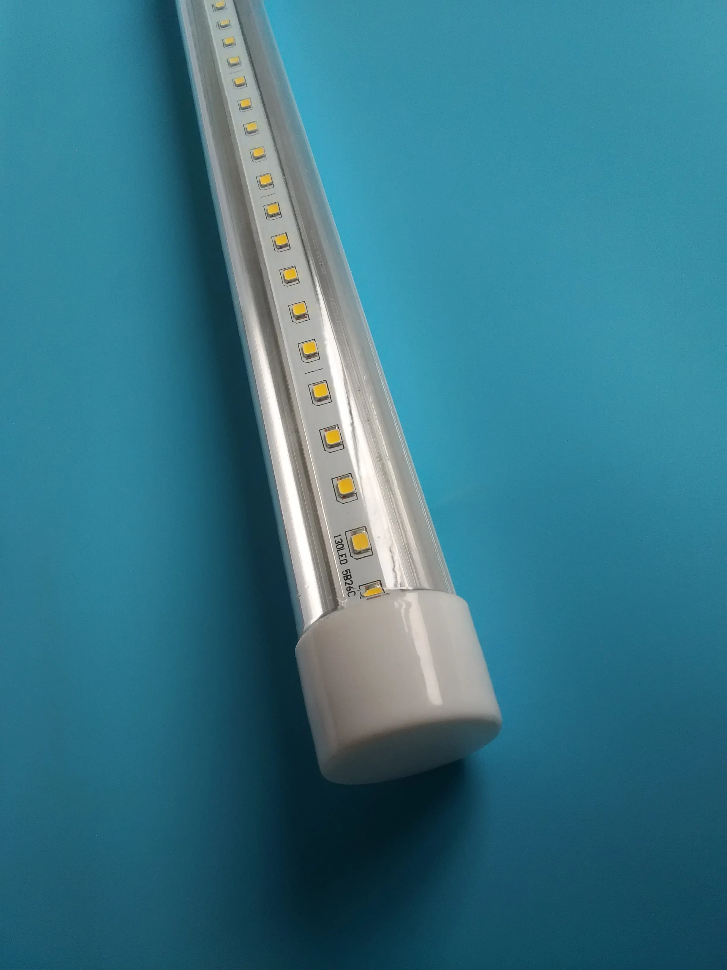 Livraison gratuite 2ft 9W étanche T8 LED Tube luminaire SMD2835, remplace le tube fluorescent 25W, 3000k, 4000k, 6000k couleur disponible