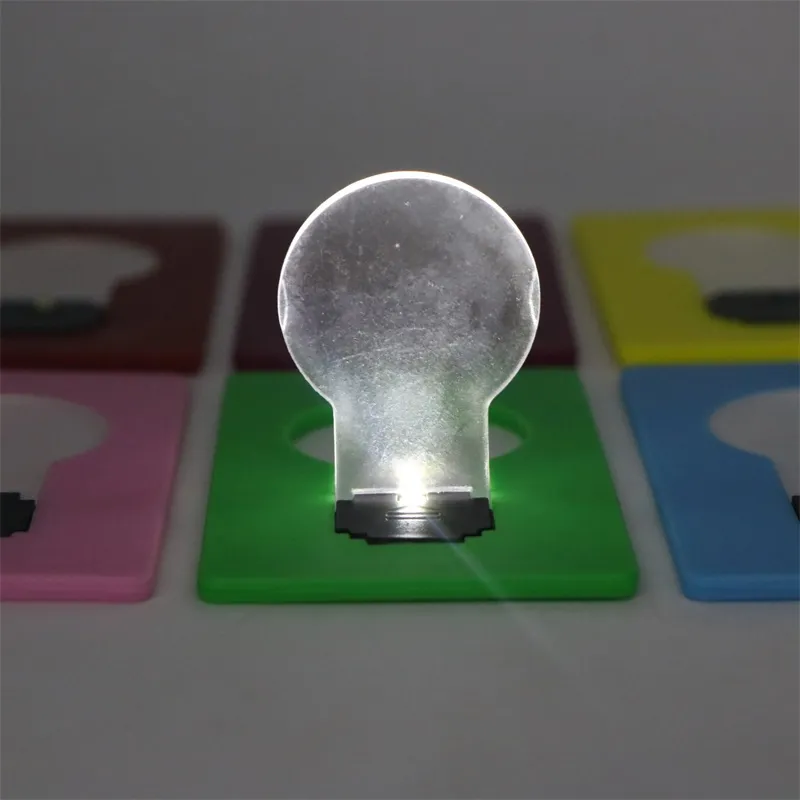 Nieuwe ontwerp Mini Portemonnee Maat Draagbare Pocket LED-kaart Lichtlamp Nachtlampje LED Novelty Batterij Powered