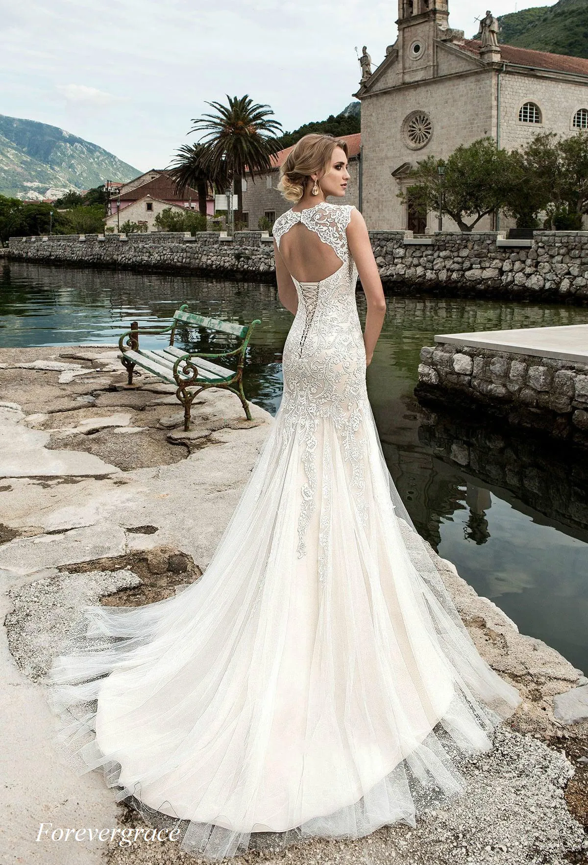 Elegantes Meerjungfrau-Spitze-Korsett-Hochzeitskleid mit langem Rundhalsausschnitt, rückenfrei, Damen-Brautkleid in Übergröße, nach Maß, Vestido De Noiva Longo