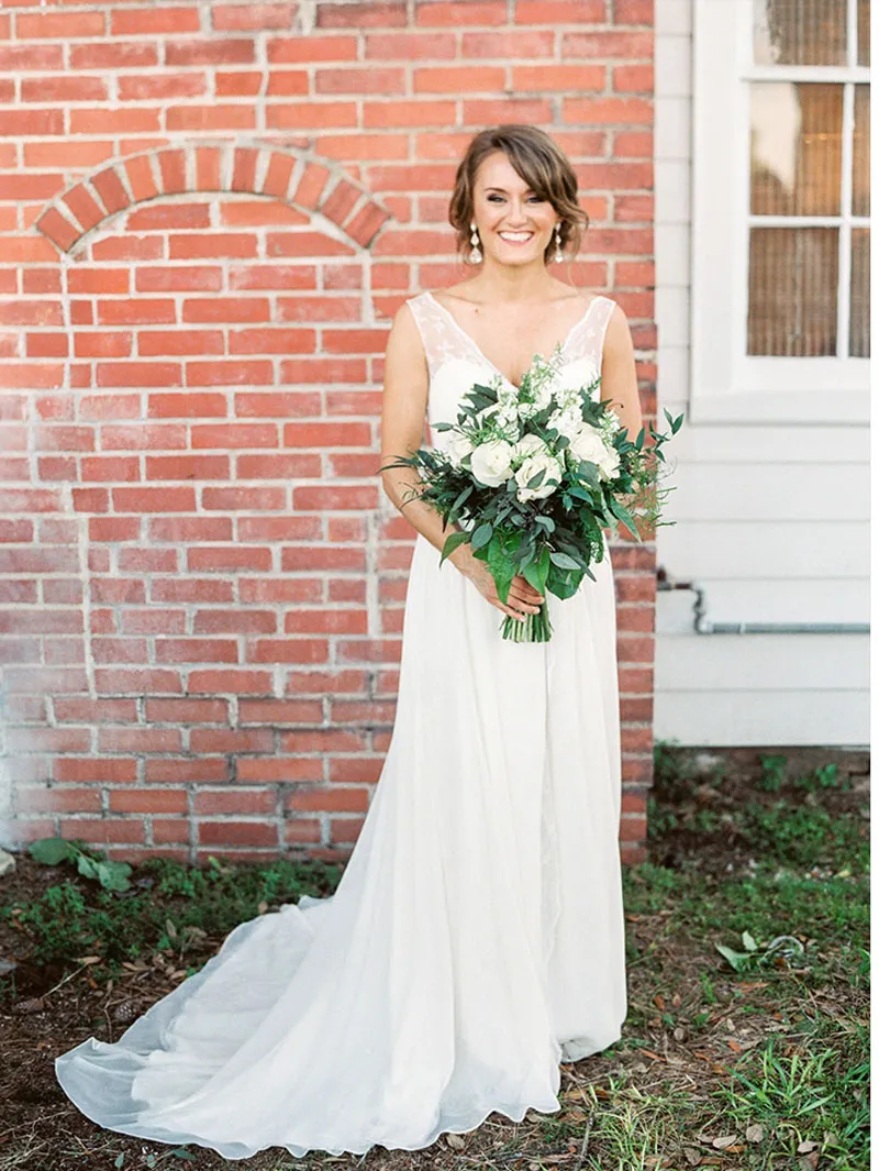 the christmas dress book A Sea View – Baker House Location: Beeyond Treasures Linen Slip Dress The dress magically fits Color:Ivory Lace+Light Nude Lining As Picture