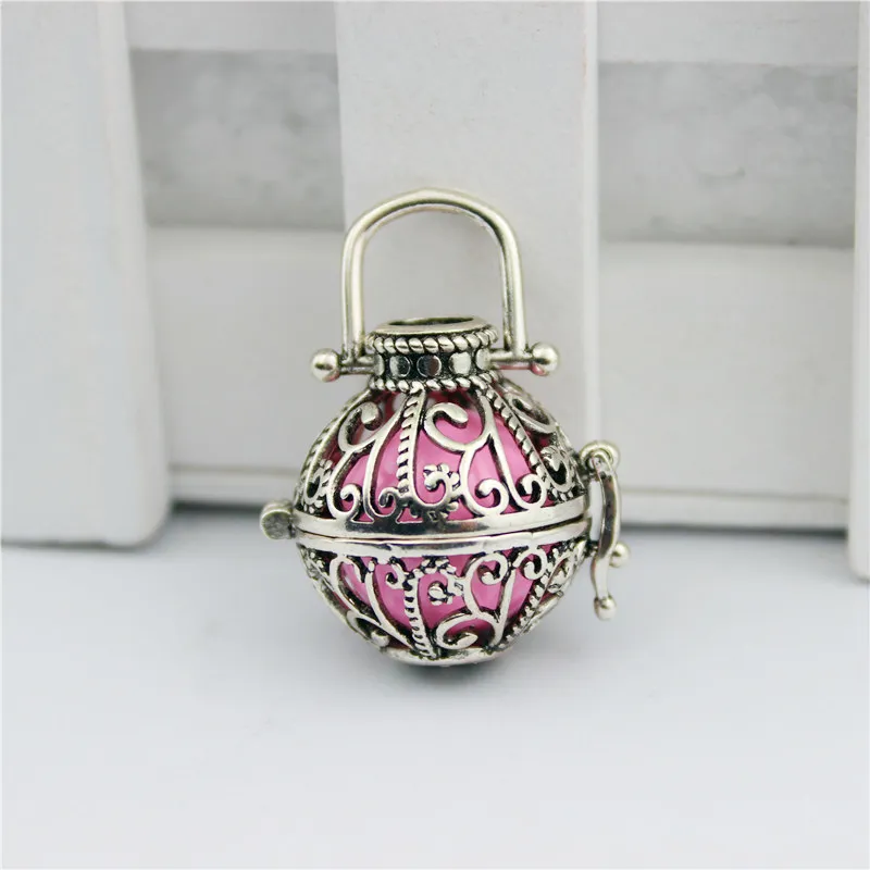 Fashion Opening floating Sound bead Lockets pendants 22*22mm Hollow Cage Pendant for Women Pregnany Mexico Harmony Balls Necklace Jewelry