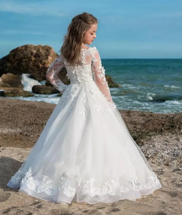 Ogród Plaża Biały Kwiat Girl Sukienki na Wesela 2018 Nowa Illusion Z Długim Rękawem 3D Kwiatowy Appliqued Princess Birthday Party Gown EN101413