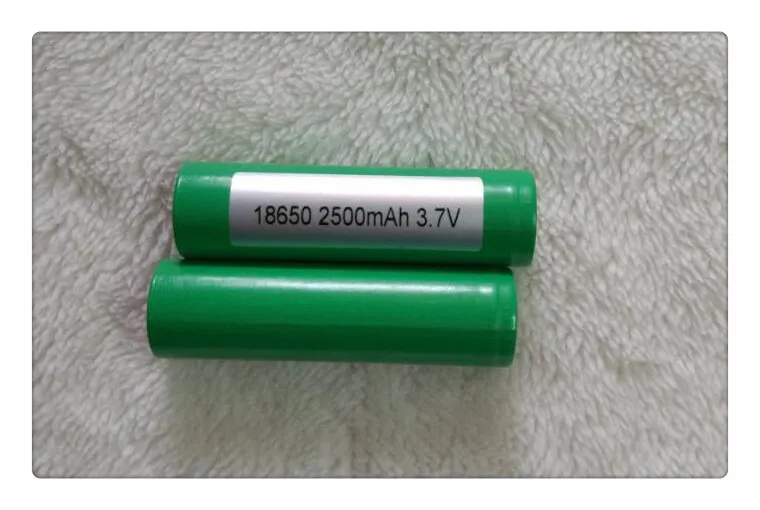 Outdoor 18650 25R INR18650 25R 20A ontlading Lthium-batterijen, 2500mAh ElectronicCigarette voor zakleur Batterij