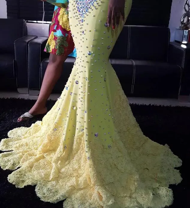 Sparkly 2017 Yellow Crystal Beaded Mermaid Prom Jurken Lange Arabische Afrikaan van de Schouder Formele Partyjurken Custom Made EN9283