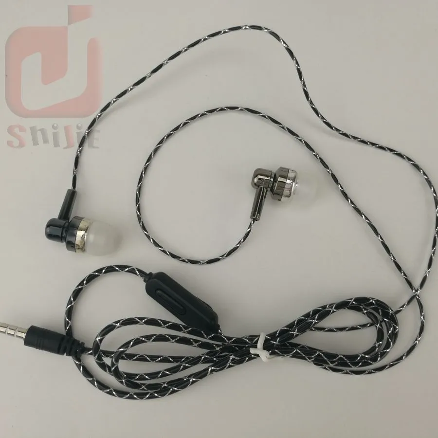 Cheap Earphone Headset Stereo Music Earphones Headsets with microphone for iPhone articles displayed on sidewalk floor 1000ps