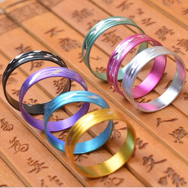 Venta al por mayor, 100 unids/lote, anillos redondos de aluminio chapados en colores mezclados a la moda, tamaños mixtos para anillos de joyería, precio bajo 6683777