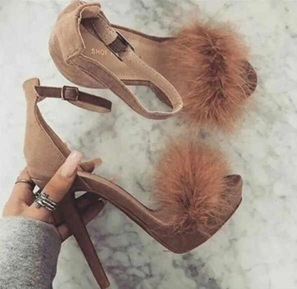 2017 Moda Kobiety Chunky Heel Buty Otwarte Palec Sandały Kostki Pasek Wysokie Obcasy Platformy Gladiator Sandały Party Buty Miękkie Futro Szpilki