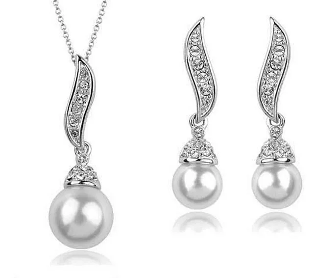 Hoge kwaliteit romantisch goud / verzilverd zoetwater parel engel vleugels ketting / oorknopjes bruidsmeisje sieraden sets voor vrouwen