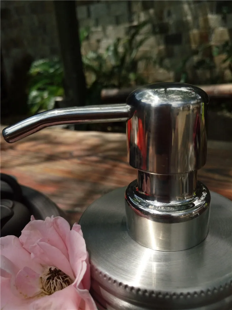 Pompa dispenser di sapone le mani fai-da-te a prova di ruggine Vaso di vetro in acciaio inossidabile Dispenser lozione di sapone da banco con coperchio e pompa con tubo Lucido2185451
