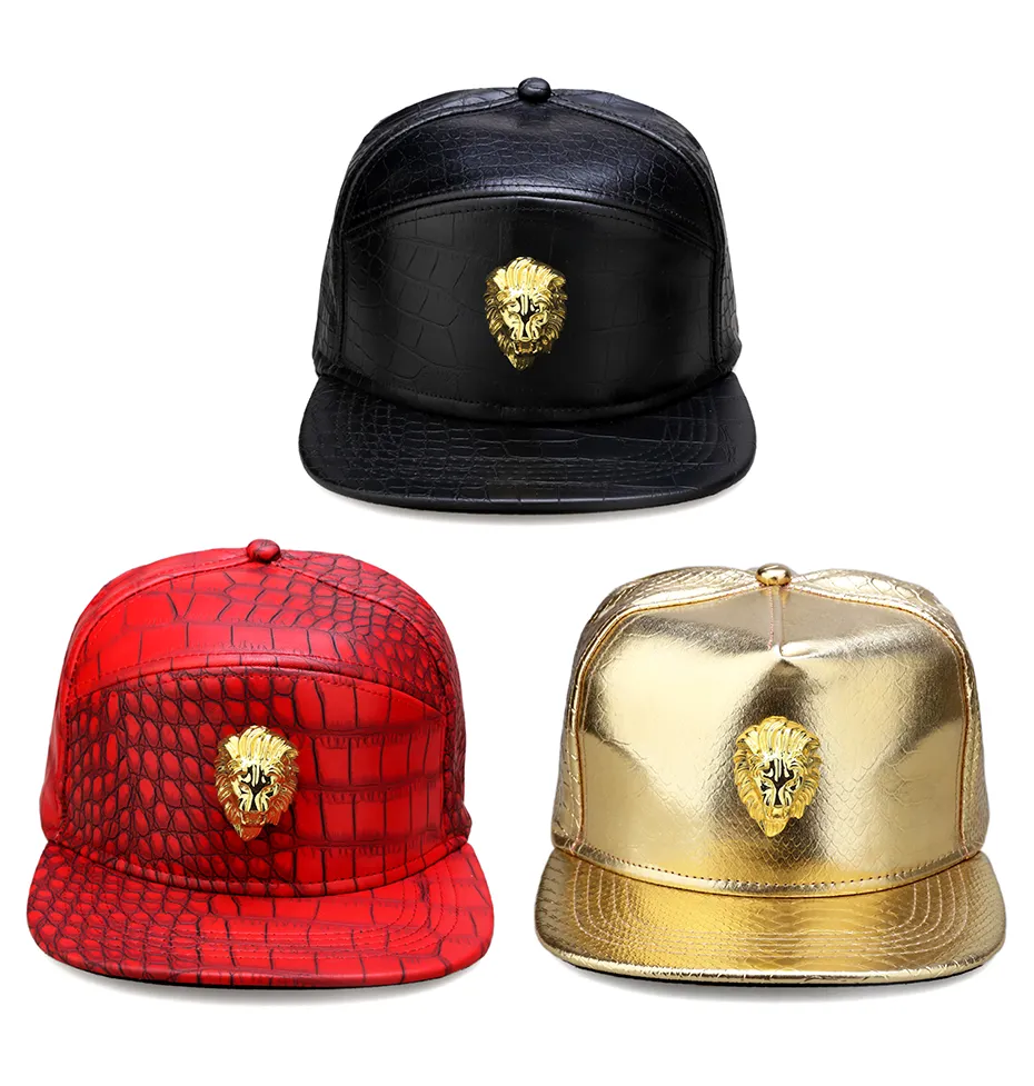 Berretto da baseball in pelle PU con logo testa di leone in metallo dorato Casual unisex con fibbia per cintura Hip Hop Rap 3 pannelli cappelli snapback da sole uomo donna