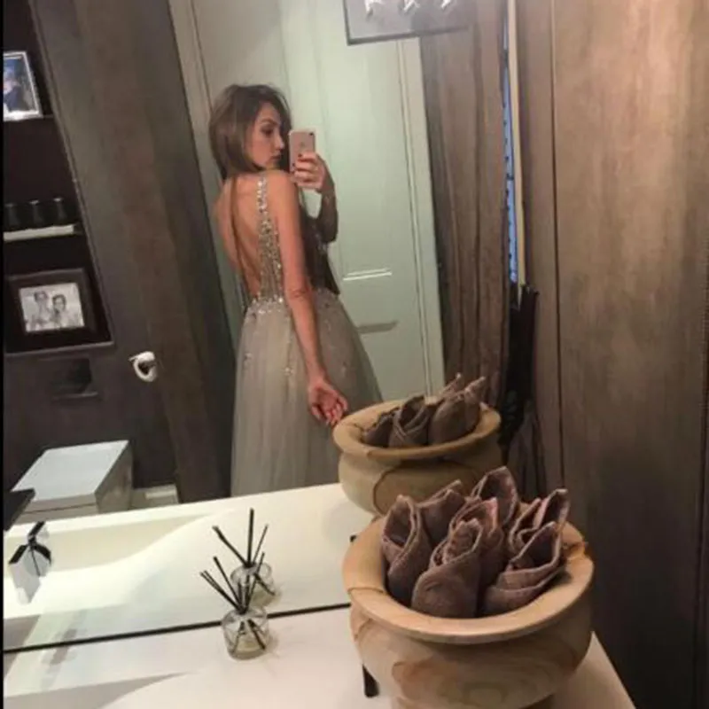 Tanie Seksowne Długie Głębokie V Neck Sukienka Front Sparkly Bodice Sleevless Evening Party Suknia Custom Made Plus Size