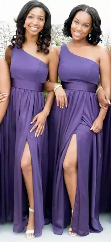 En axel-afrikansk brudtärna klänningar golvlängd sida slits billig bröllop gästklänning blygsam chiffon brudtärna prom klänningar