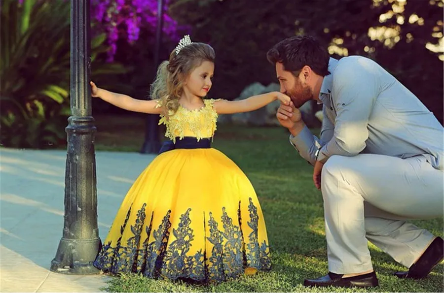 Saidmhamad Flower Girl Dresses With Applique Two Stones Yellow and Dark Blue Ball Gown First Communion Dress for Girls273W