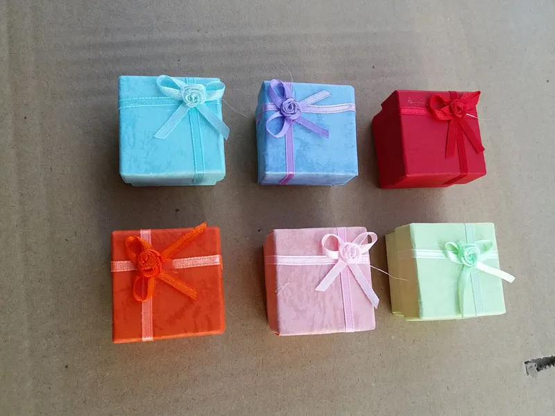 4 * 4 * 3 cm sortiert 120 Stück/Los Schmuck-Geschenkbox Verpackung für Ring Ohrringe Geschenkbox Verpackungsbox
