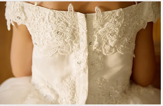 Stunning 2017 Lace Ivory Childrens Dress with Advanced Appliques - Perfect for Weddings and Holidays