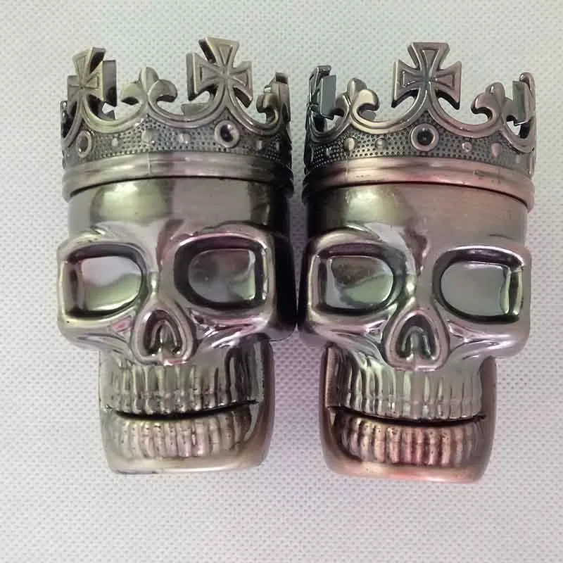 King Skull Shape plastic Tobacco Smoking Grinder Herb Smoke Grinders Tools Muller Magnetic Abrader Crusher 3 parts Gift8508469