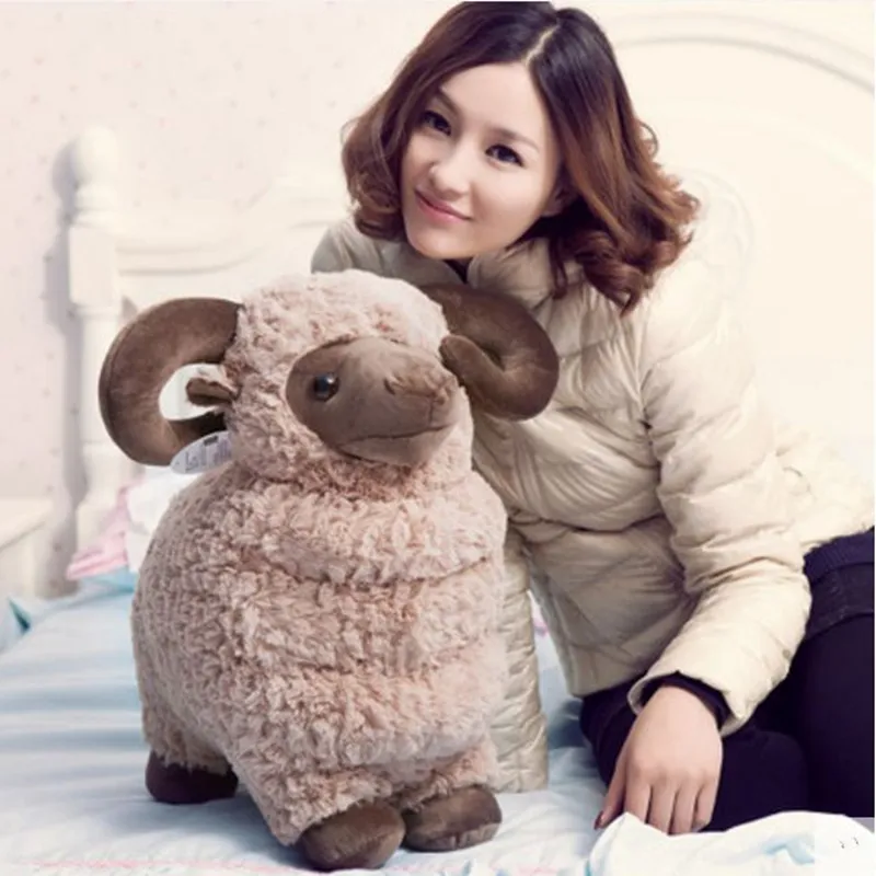 Dorimytrader Cuddly Soft Animal Goat Plush Toy Big Stuffed Cartoon Sheep Doll Pillow Gift för barn Dekoration 24 tum 60cm DY61891