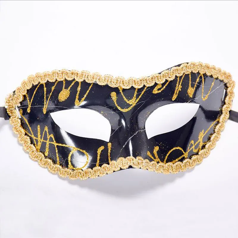 Wholesale Halloween make-up ball Phnom Penh dubbed half face flat painted mask prince mask multi-color optional