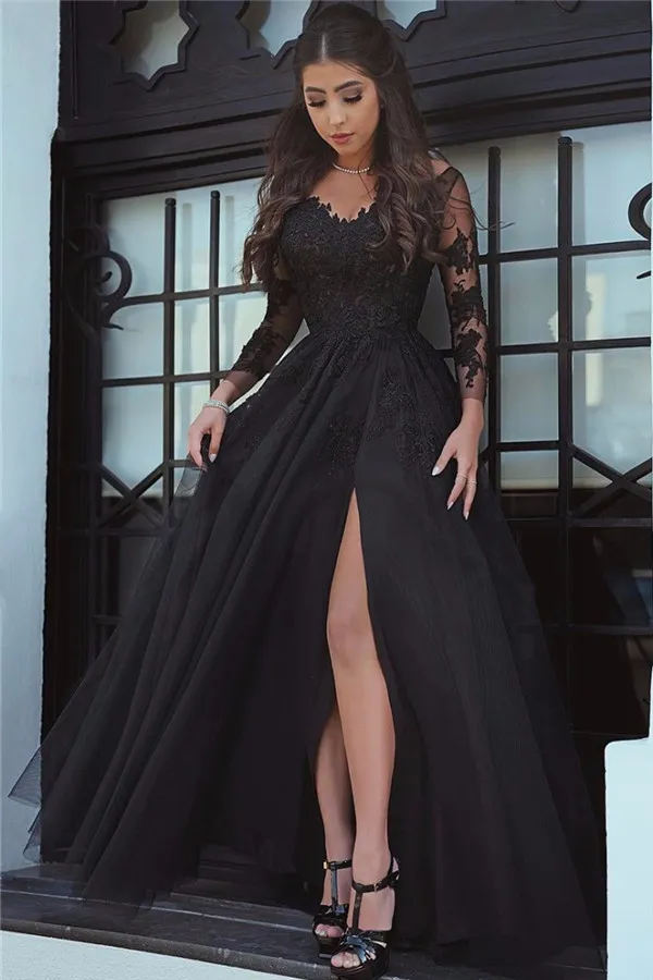 2018 Billiga Backless Prom Dresses V Neck Heer Långärmad Svart Aftonklänning Slitage Lace Appliques Side Split Plus Size Formella Party Gowns